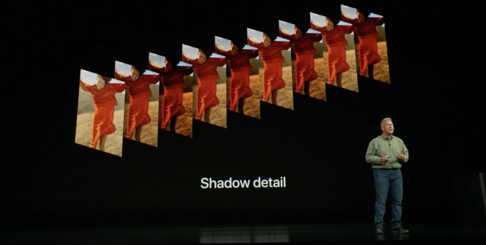 Фил Шиллер на презентации iPhone XS хвастается новым Smart HDR